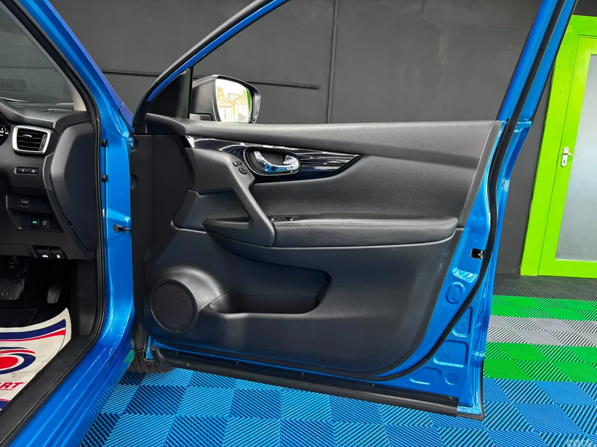 Nissan Qashqai MPV, Diesel, 2019, Blue