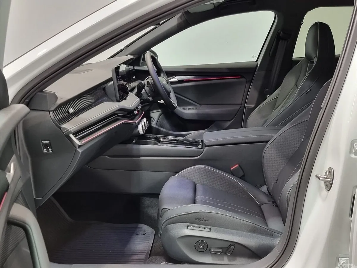 Skoda Superb Saloon, Diesel, 2026, White