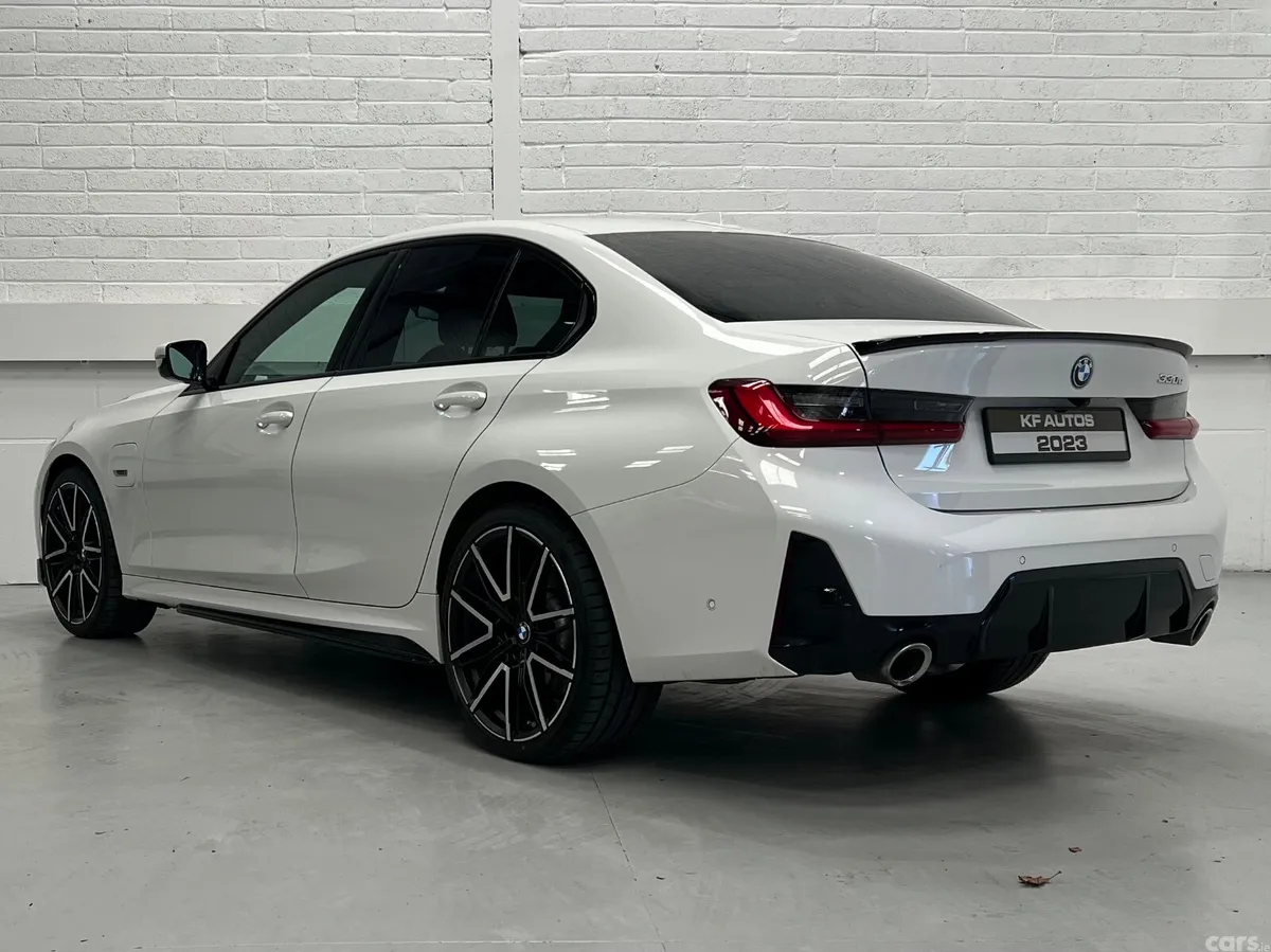 BMW 3-Series Saloon, Petrol Plug-in Hybrid, 2023, White