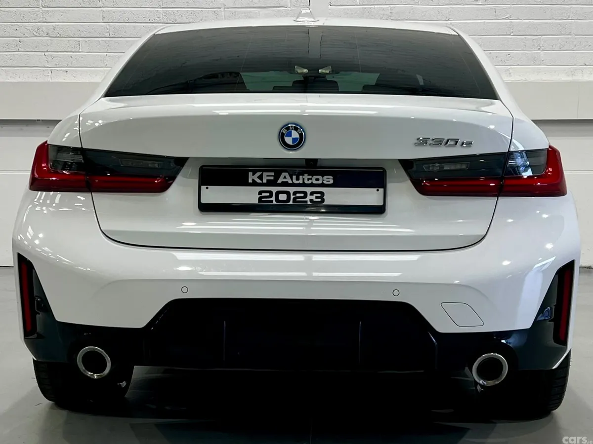 BMW 3-Series Saloon, Petrol Plug-in Hybrid, 2023, White