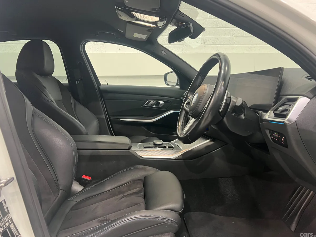 BMW 3-Series Saloon, Petrol Plug-in Hybrid, 2023, White