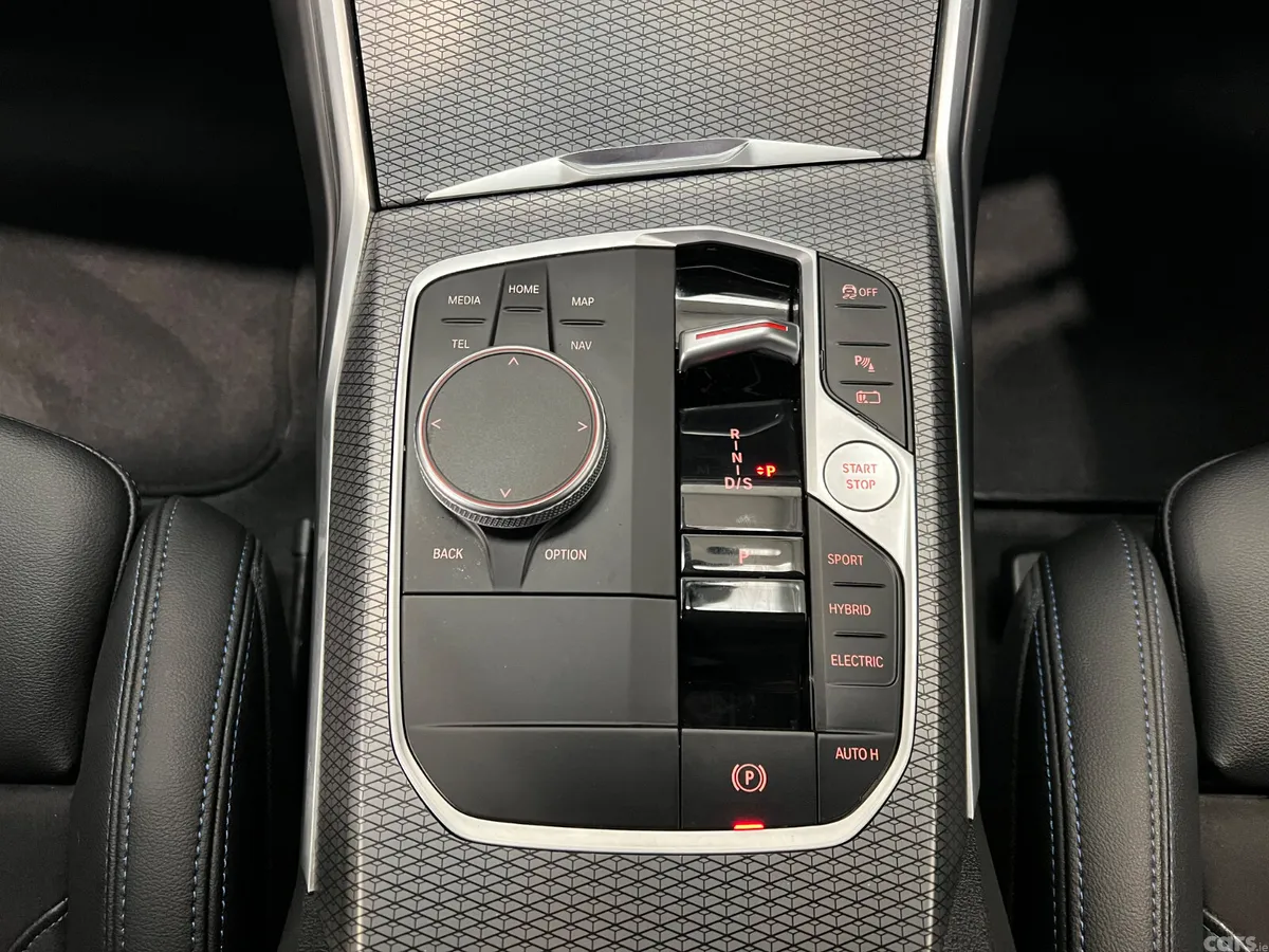 BMW 3-Series Saloon, Petrol Plug-in Hybrid, 2023, White
