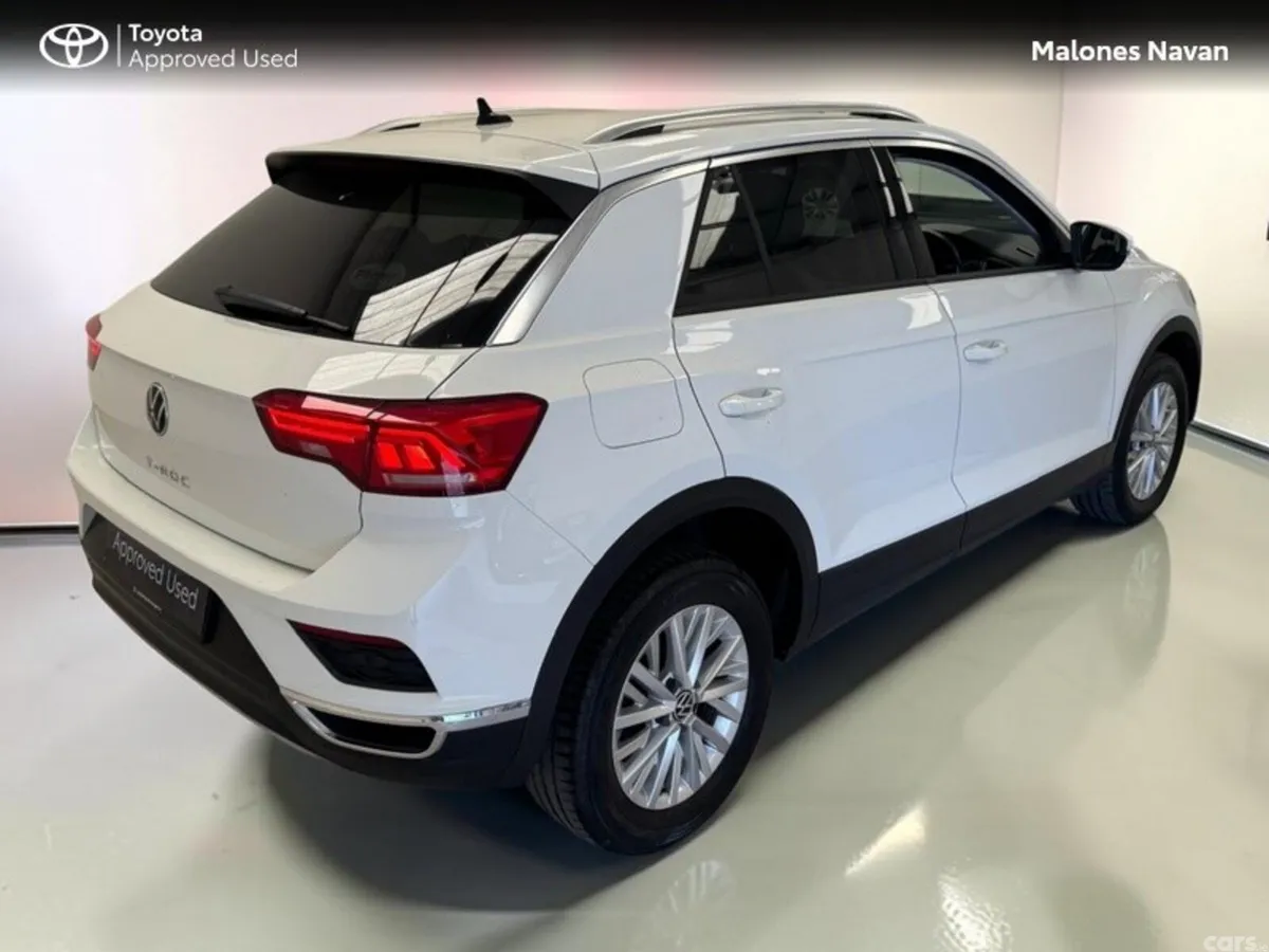 Volkswagen T-Roc Estate, Petrol, 2022, White