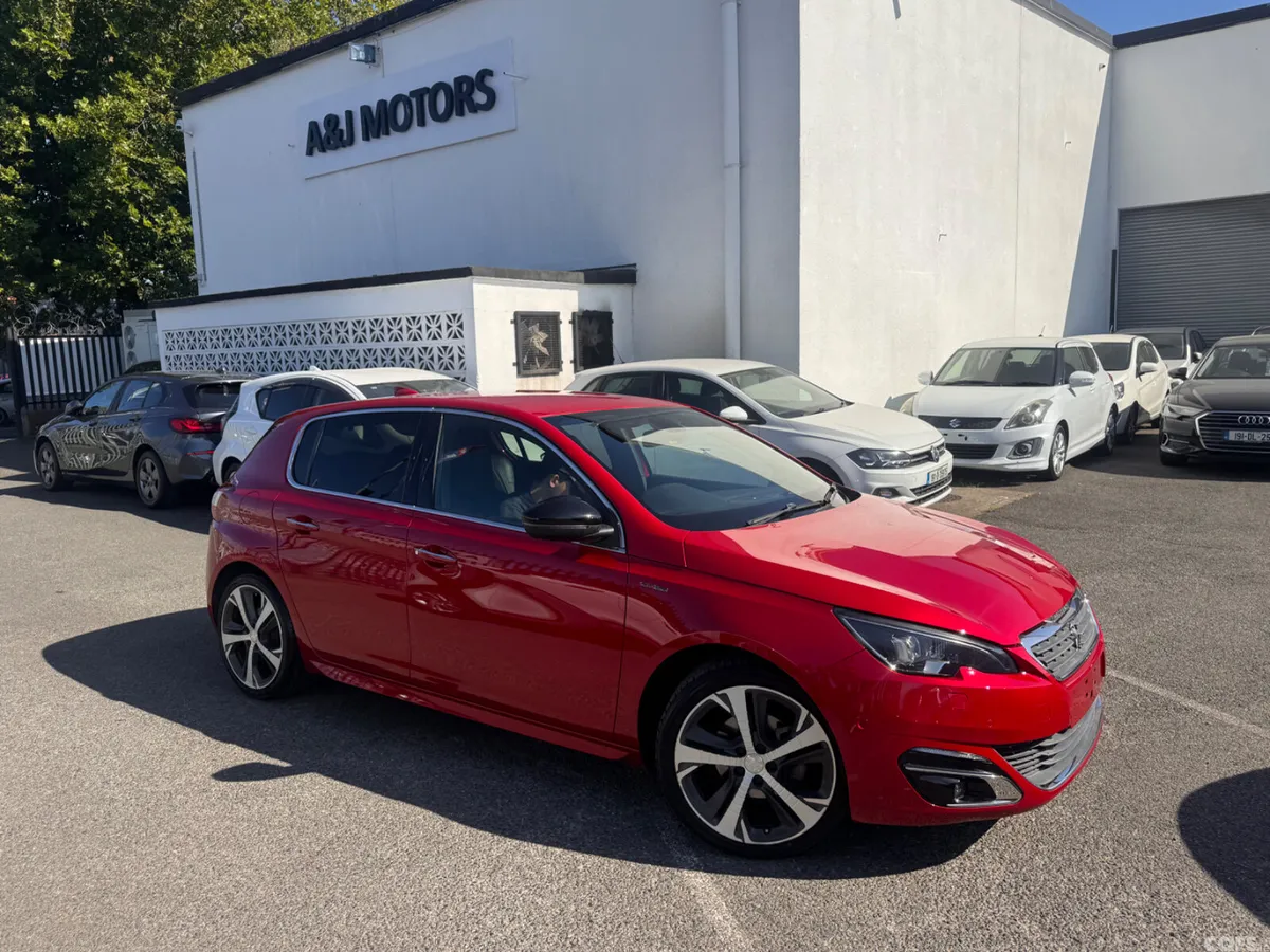 Peugeot 308 Hatchback, Petrol, 2016, Red