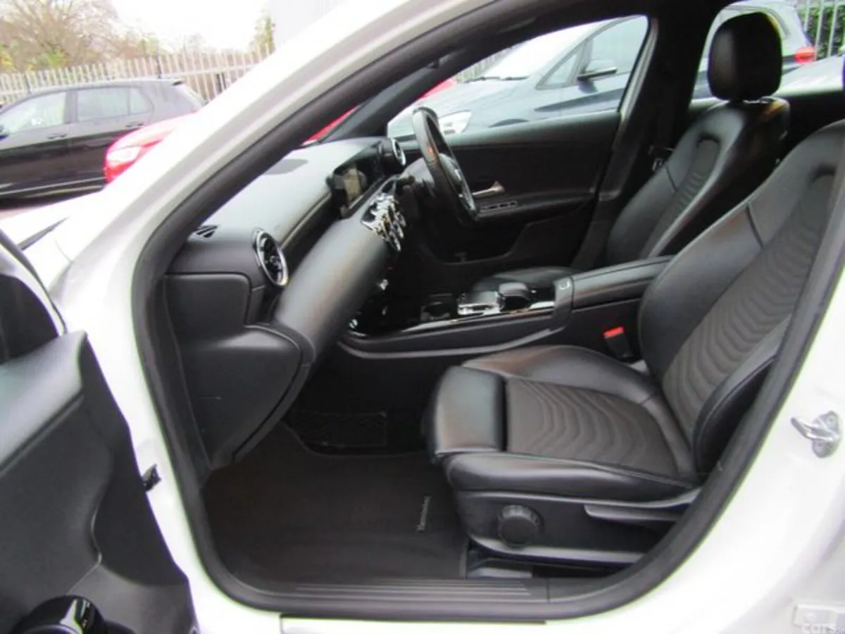 Mercedes-Benz A-Class Hatchback, Diesel, 2019, White