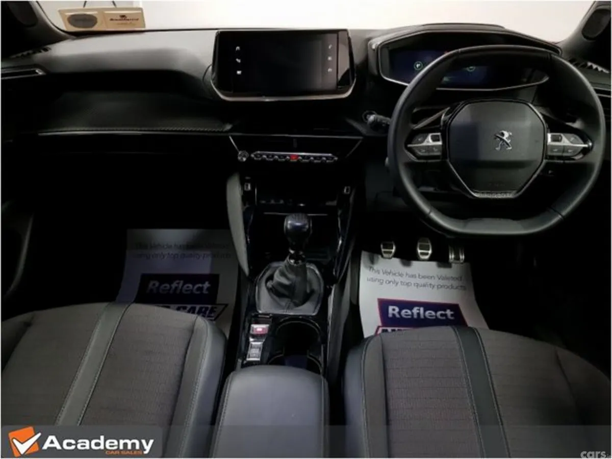 Peugeot 2008 MPV, Petrol, 2023, Orange