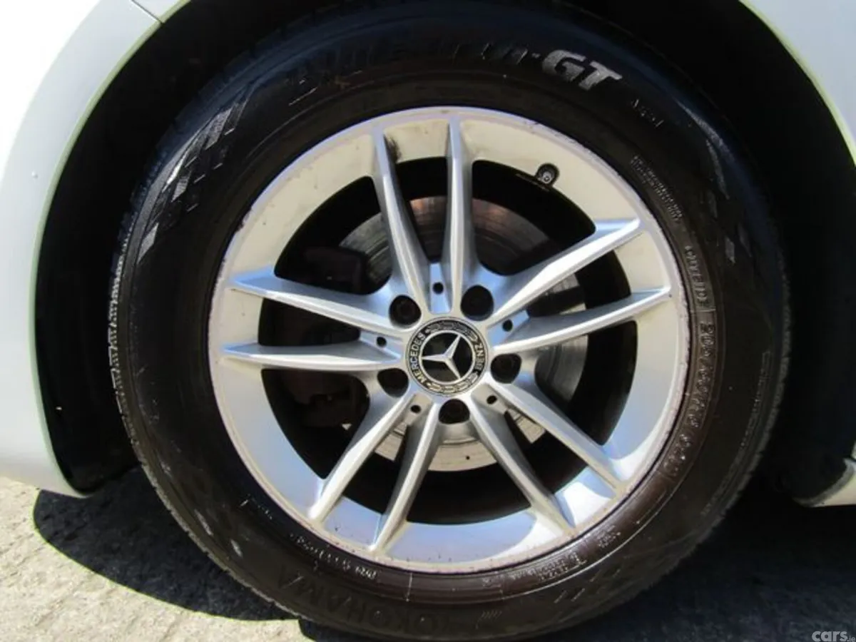 Mercedes-Benz A-Class Hatchback, Diesel, 2019, White