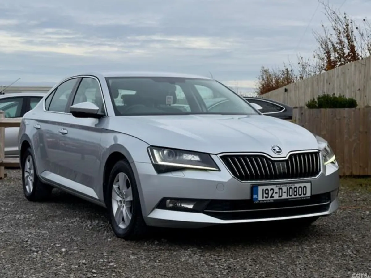 Skoda Superb Saloon, Diesel, 2019, Grey