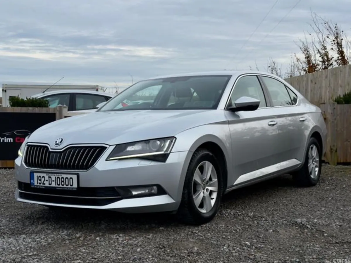 Skoda Superb Saloon, Diesel, 2019, Grey