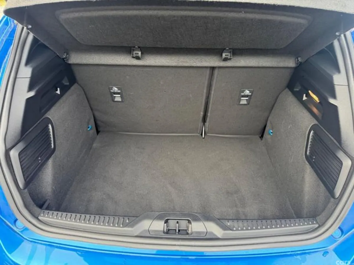 Ford Focus Hatchback, Petrol Hybrid, 2022, Blue