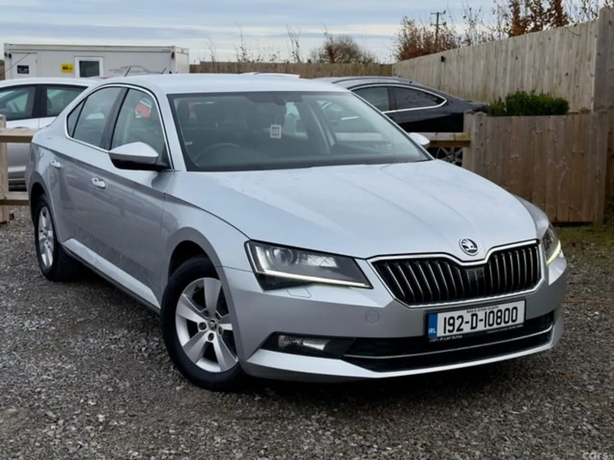 Skoda Superb Saloon, Diesel, 2019, Grey