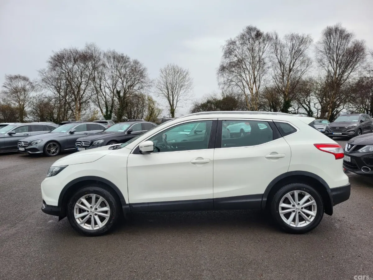 Nissan Qashqai MPV, Diesel, 2017, White