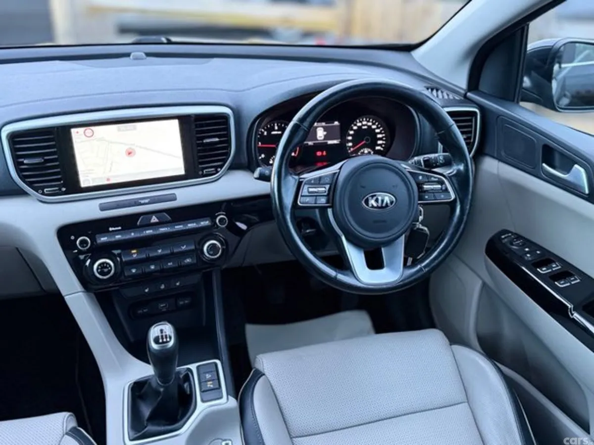 Kia Sportage MPV, Diesel Hybrid, 2021, Black