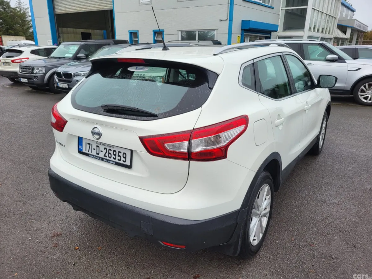Nissan Qashqai MPV, Diesel, 2017, White