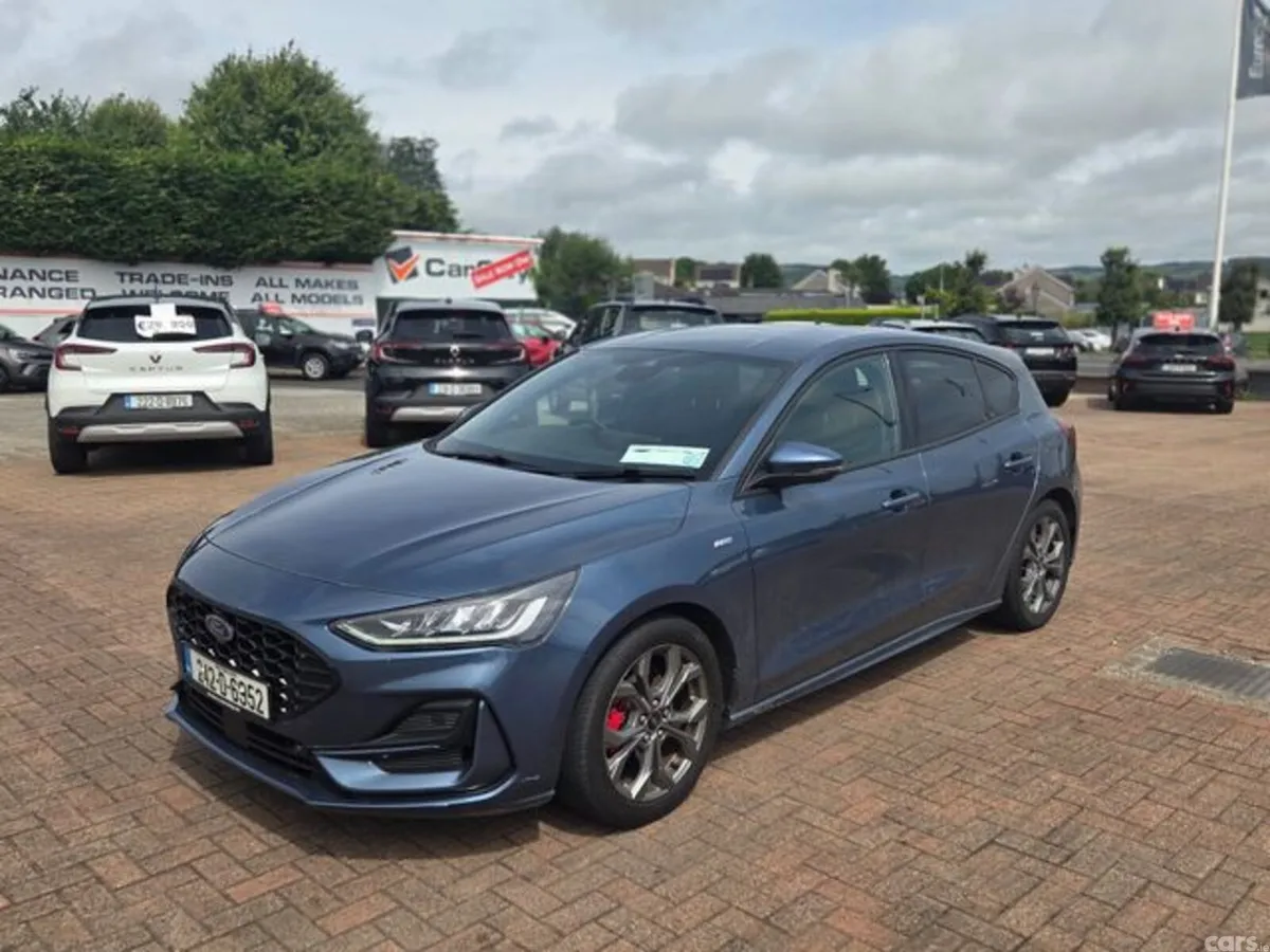 Ford Focus Hatchback, Petrol Hybrid, 2024, Blue