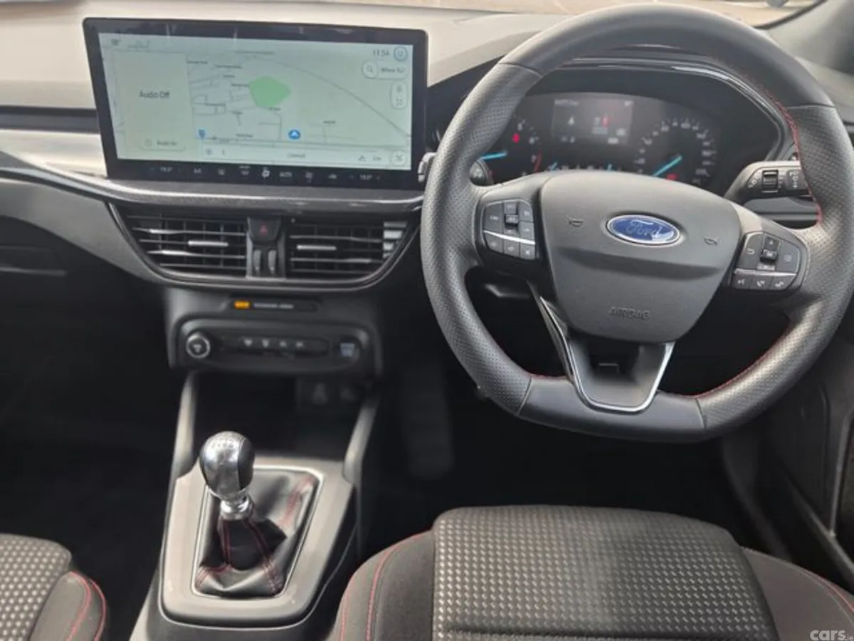 Ford Focus Hatchback, Petrol Hybrid, 2024, Blue