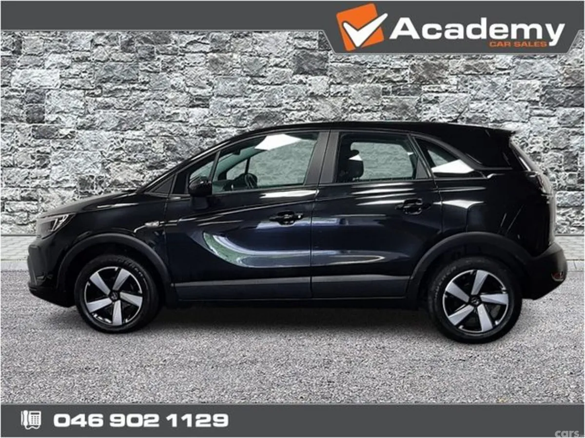 Opel Crossland MPV, Diesel, 2022, Black