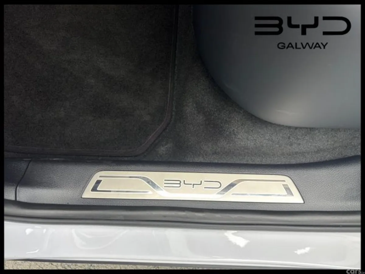 BYD SEAL U SUV, Petrol Plug-in Hybrid, 2026, White