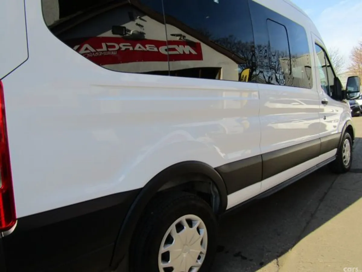 Ford Transit Minibus, Diesel, 2022, White