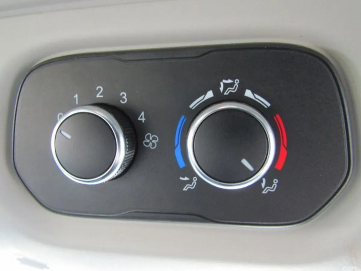 Ford Transit Minibus, Diesel, 2022, White
