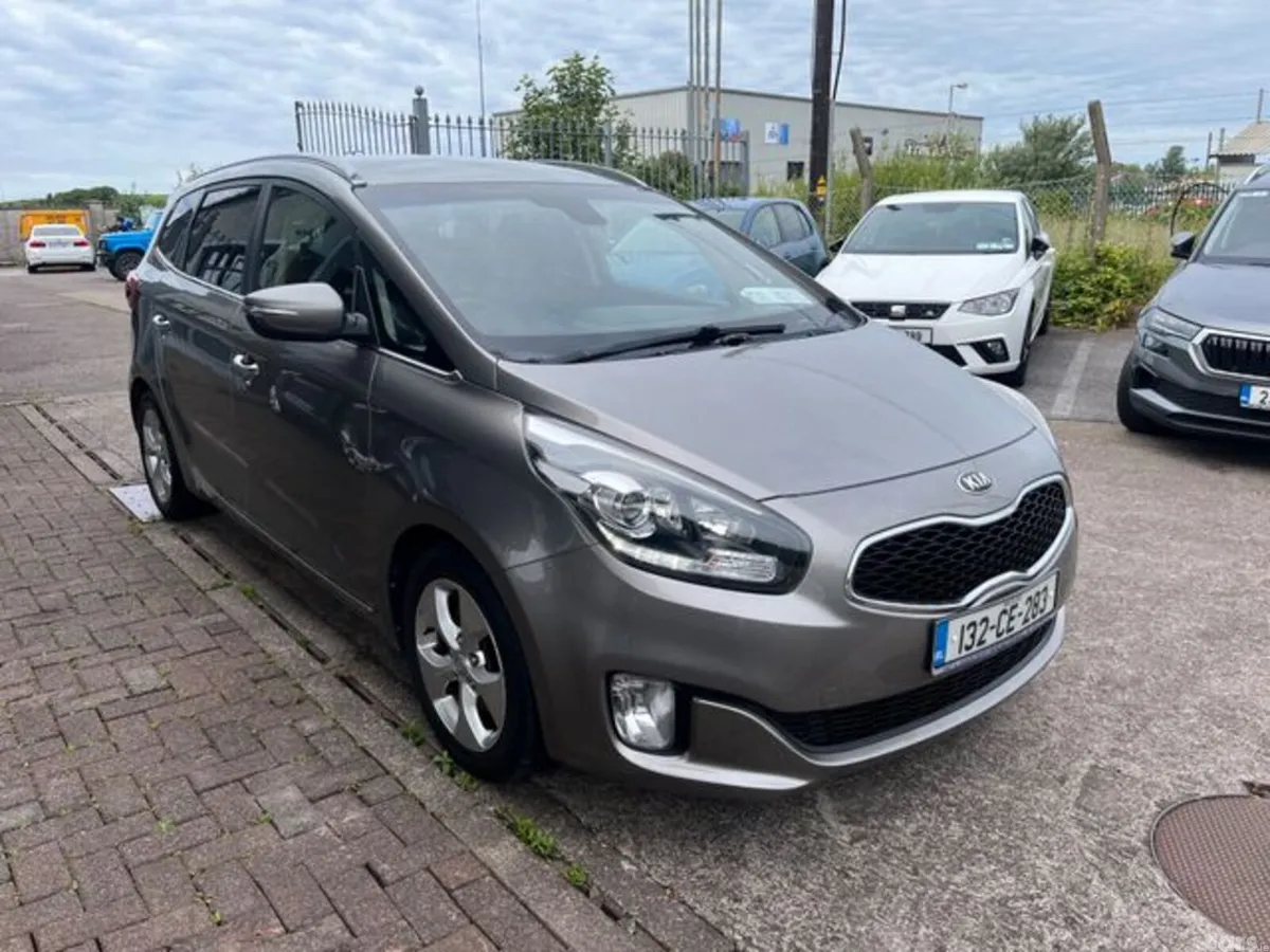 Kia Carens Estate, Diesel, 2013, Silver