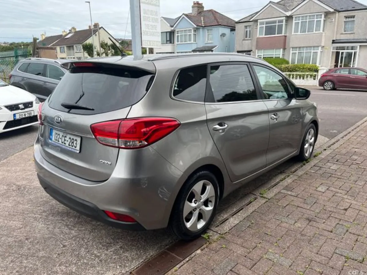 Kia Carens Estate, Diesel, 2013, Silver