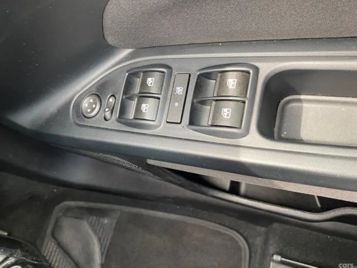 Fiat Tipo Hatchback, Petrol, 2023, Silver