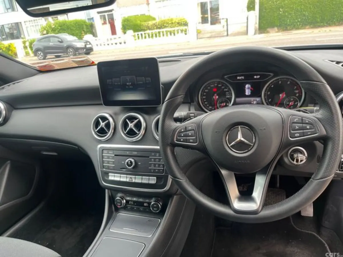 Mercedes-Benz A-Class Hatchback, Petrol, 2017, Silver