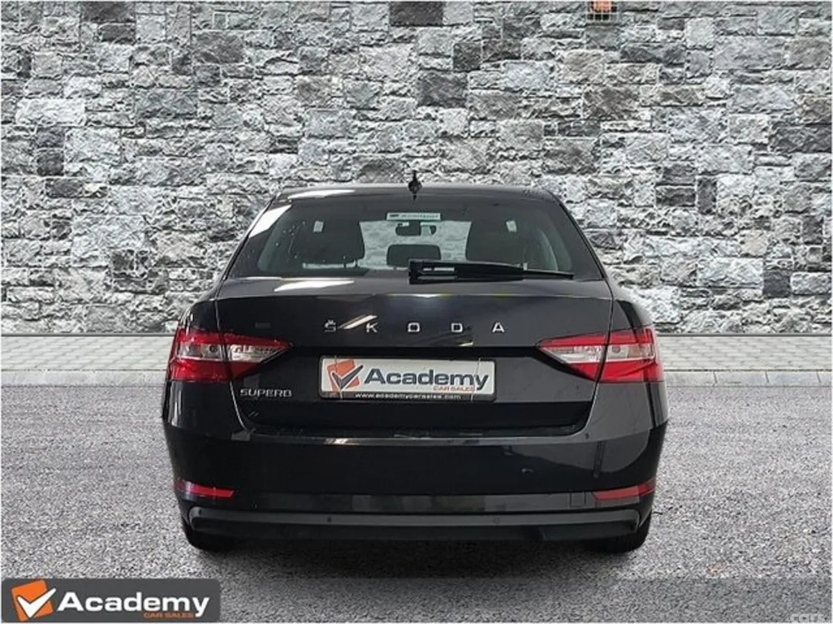 Skoda Superb Saloon, Diesel, 2023, Black