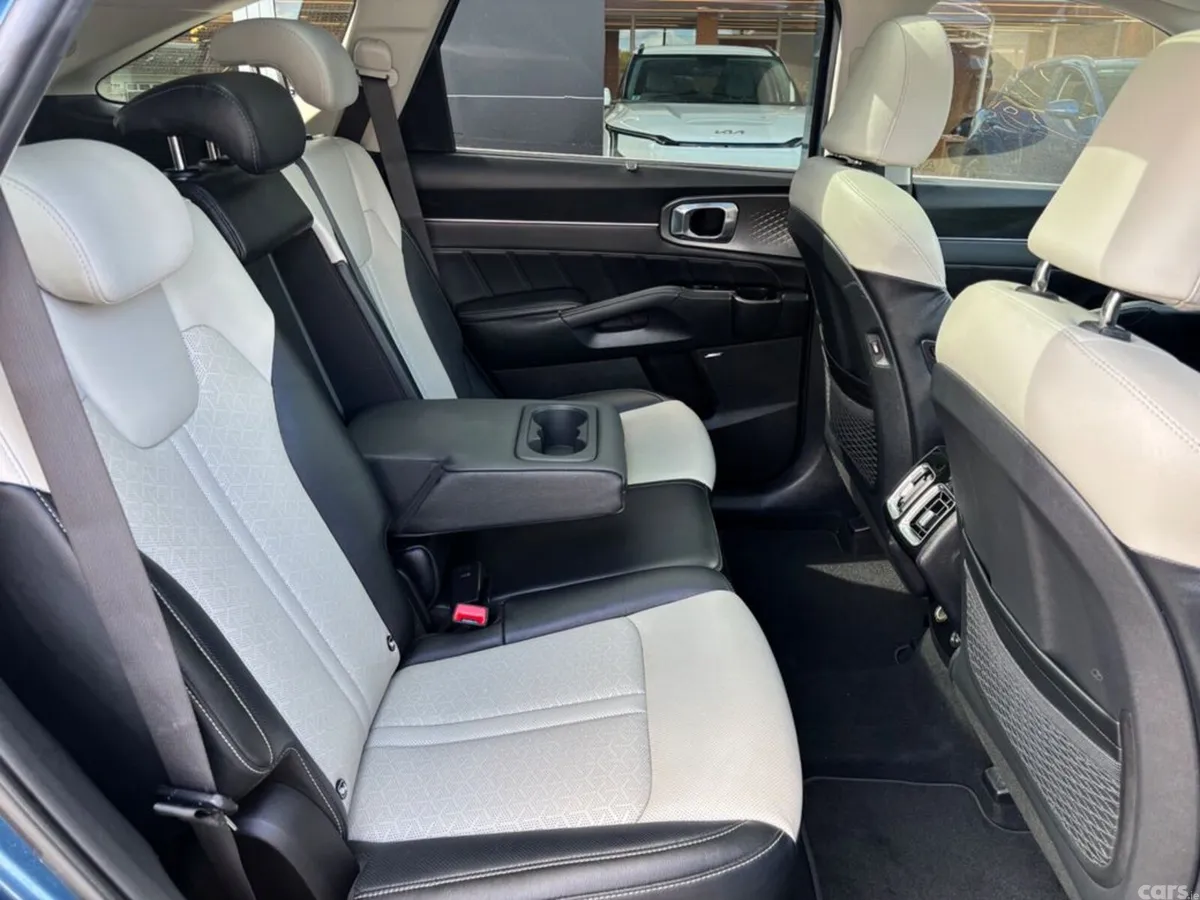 Kia Sorento MPV, Diesel, 2023, Blue