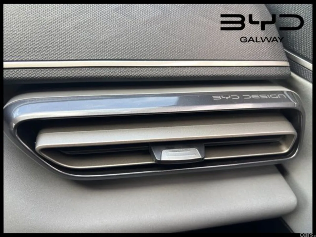 BYD DOLPHIN SURF Hatchback, Electric, 2026, Green