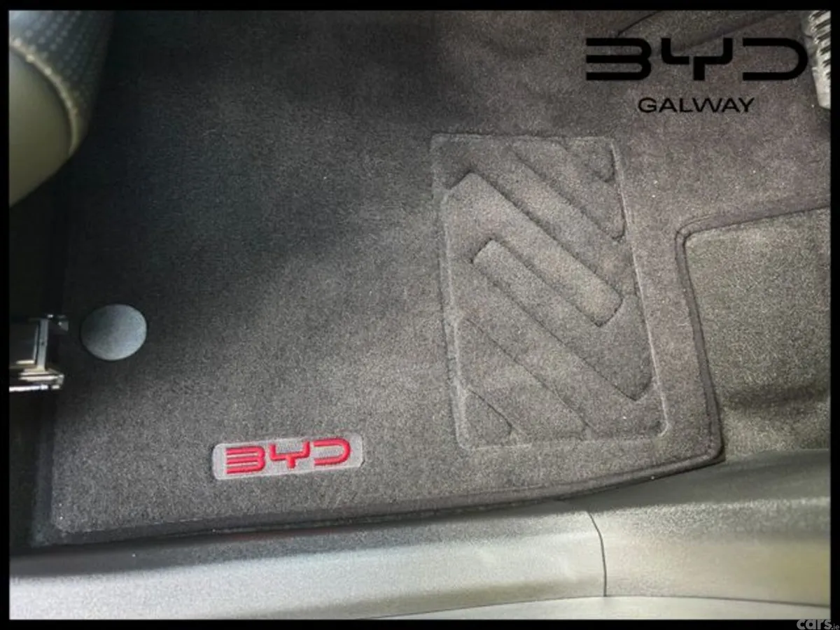 BYD DOLPHIN SURF Hatchback, Electric, 2026, Green