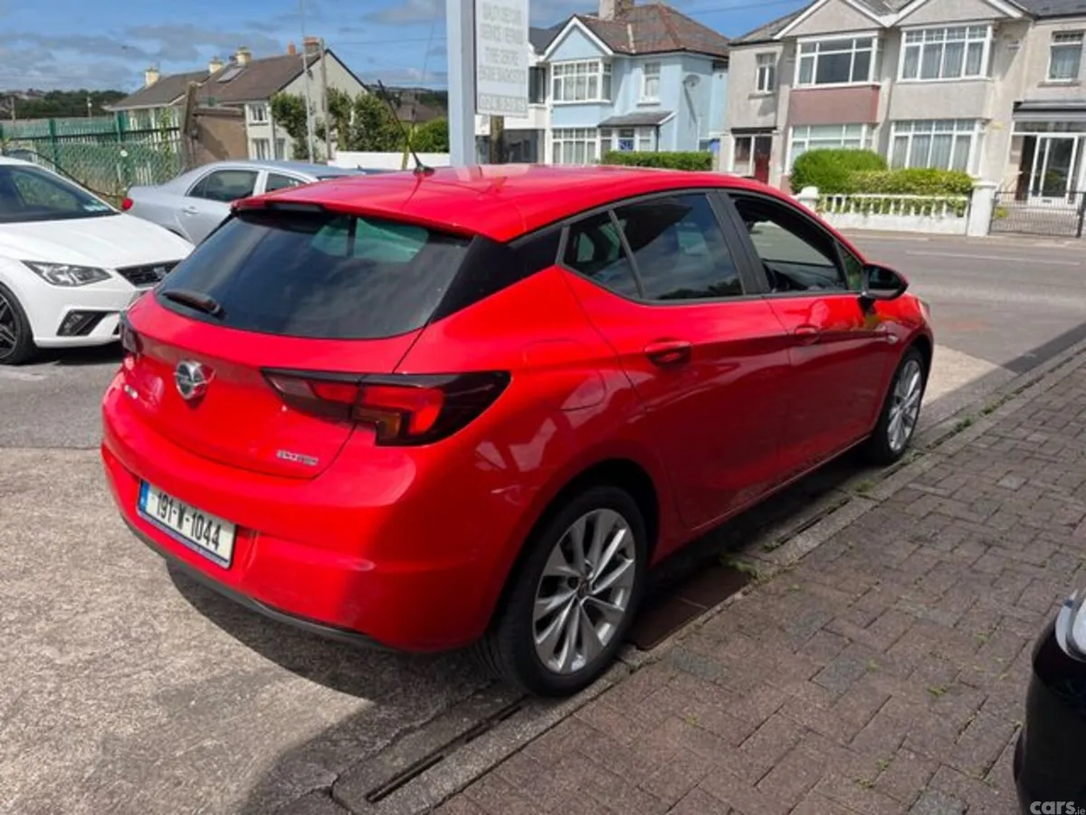 Opel Astra Hatchback, Petrol, 2019, Red