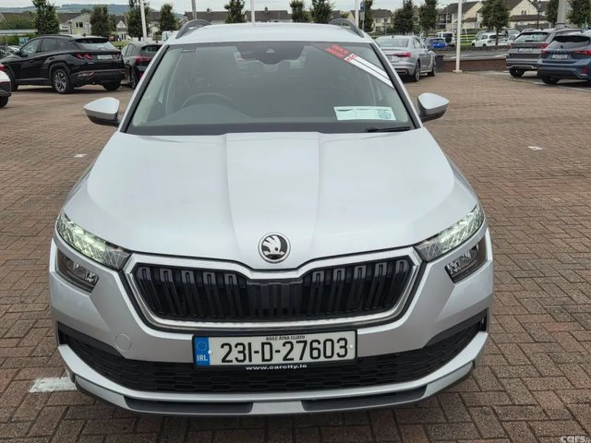 Skoda Kamiq Hatchback, Petrol, 2023, Grey
