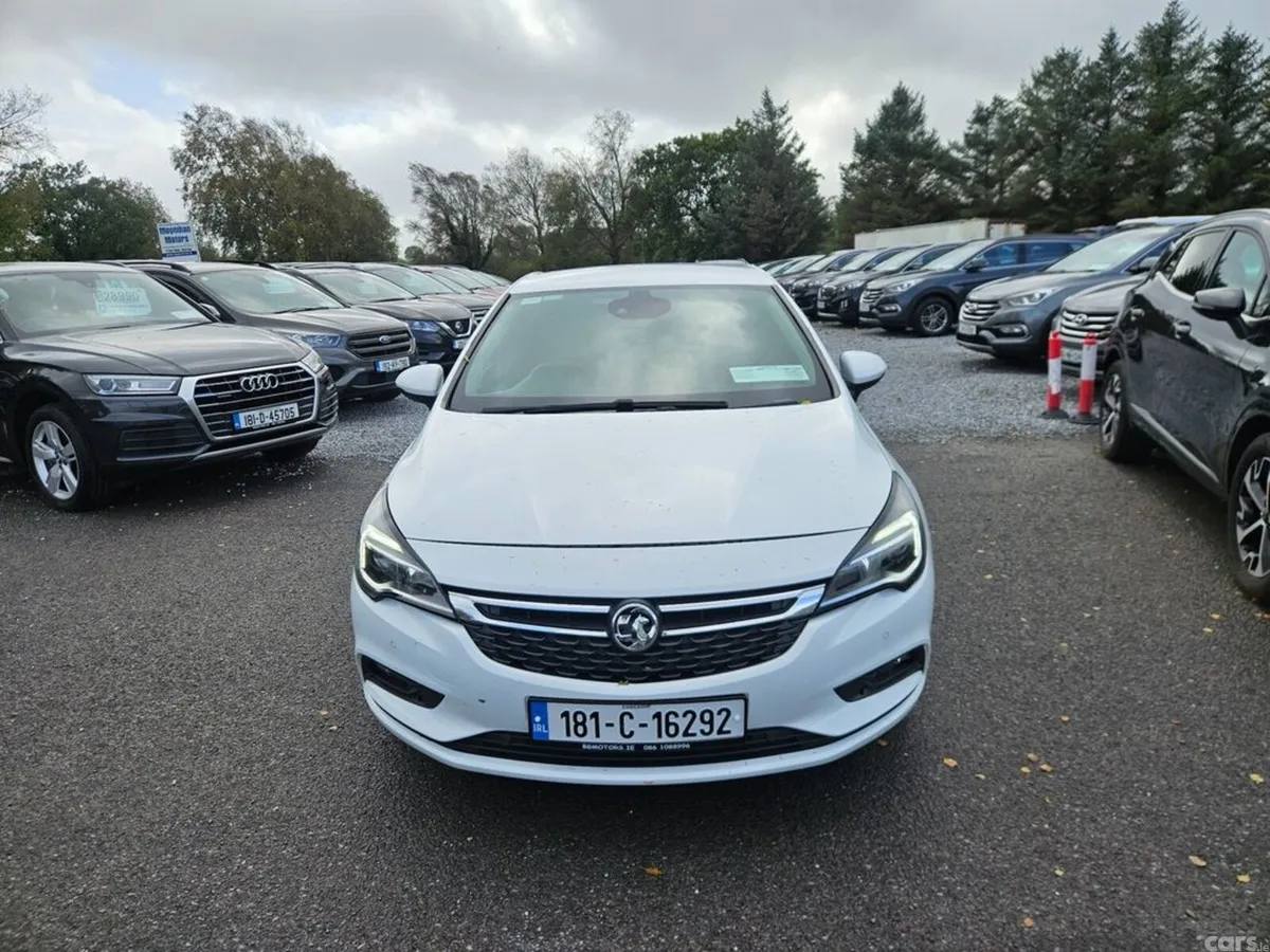 Vauxhall Astra Hatchback, Petrol, 2018, White
