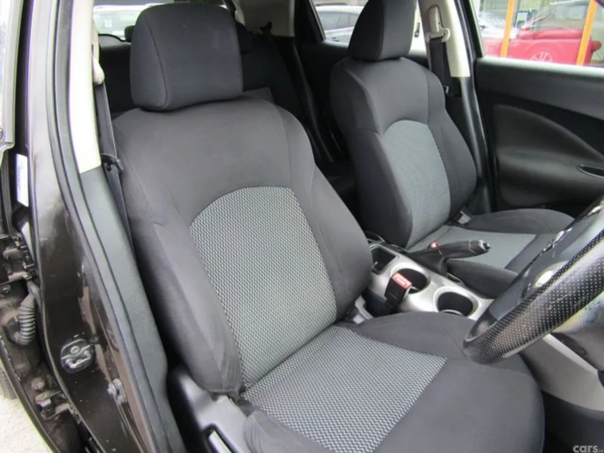 Nissan Juke Hatchback, Diesel, 2016, Black