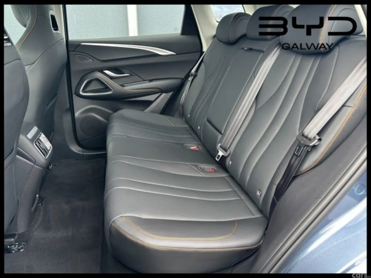 BYD SEALION 5 MPV, Petrol Plug-in Hybrid, 2026, Blue