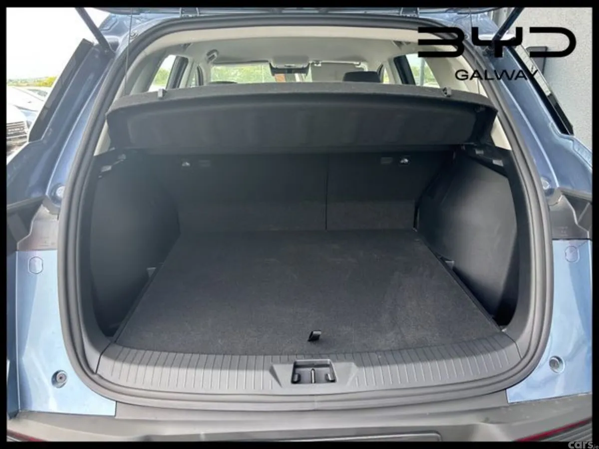 BYD SEALION 5 MPV, Petrol Plug-in Hybrid, 2026, Blue