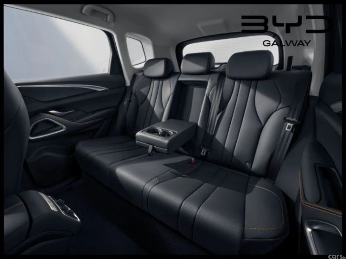 BYD SEALION 5 MPV, Petrol Plug-in Hybrid, 2026, Blue