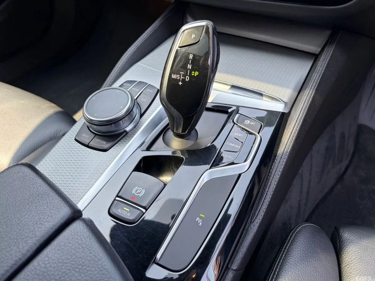 BMW 5-Series Estate, Diesel, 2018, White