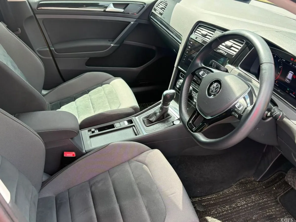 Volkswagen Golf Hatchback, Petrol, 2019, Yellow