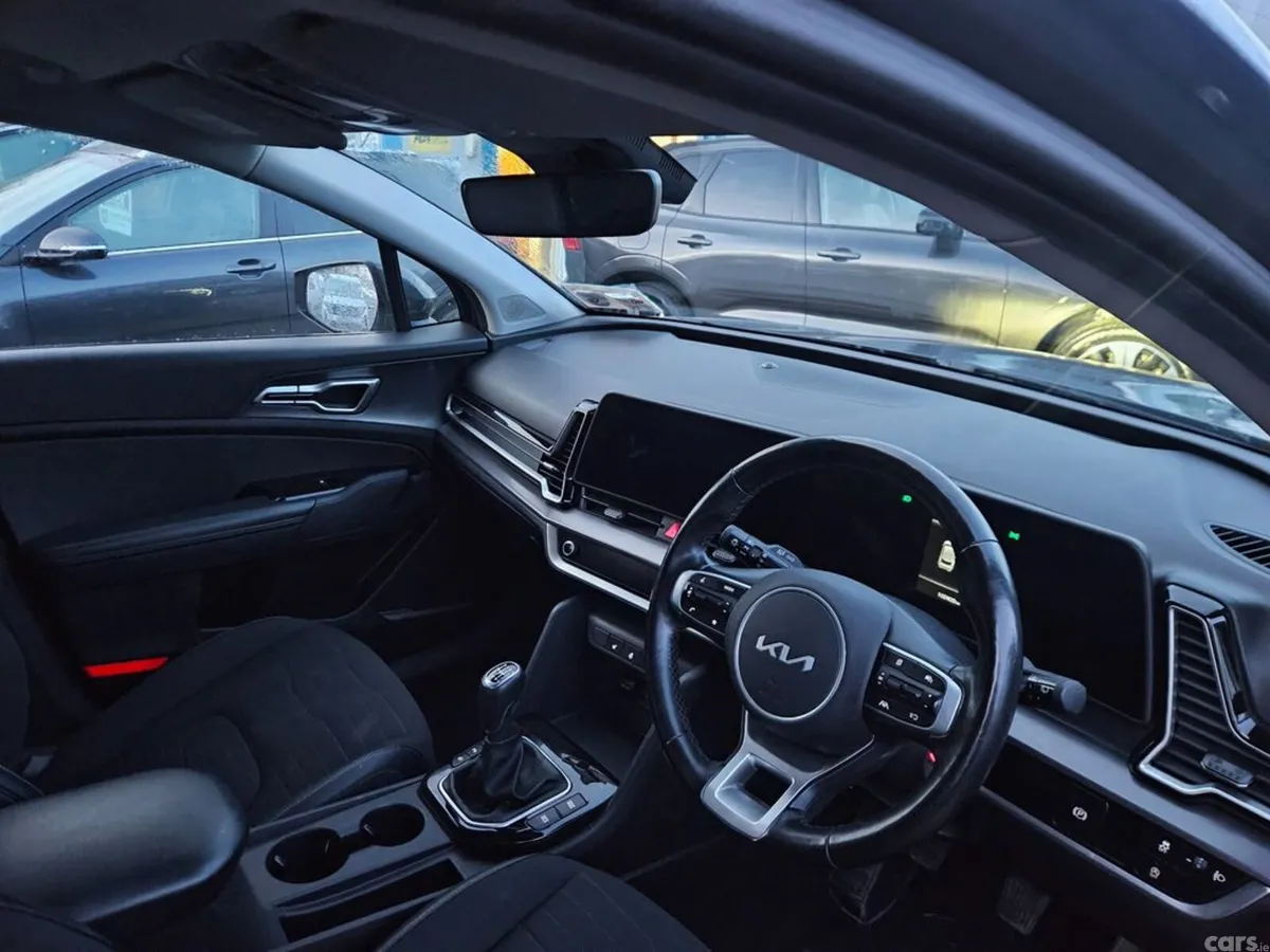Kia Sportage SUV, Diesel Hybrid, 2023, Grey