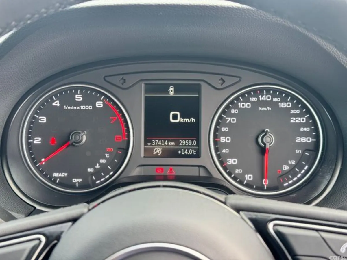 Audi Q2 Estate, Petrol, 2024, Grey