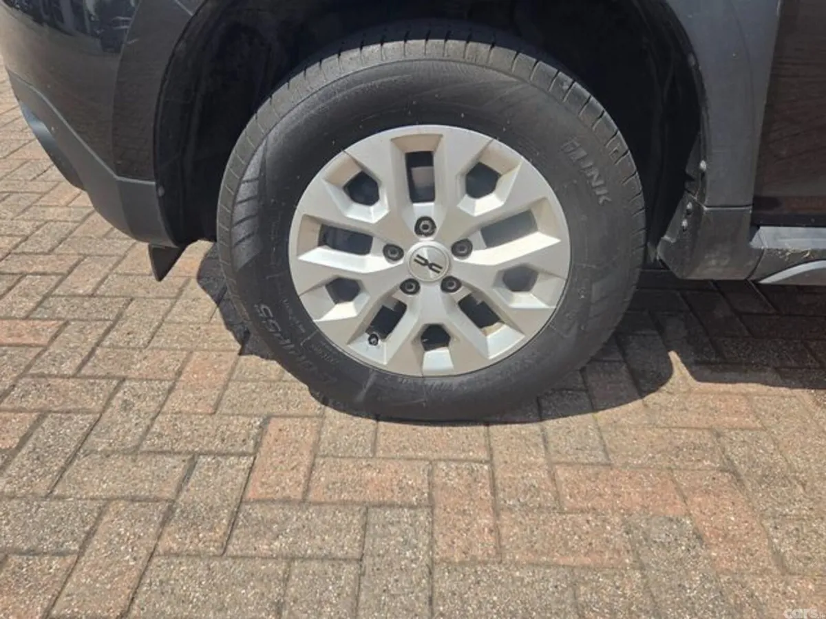 Dacia Duster SUV, Petrol, 2023, Black