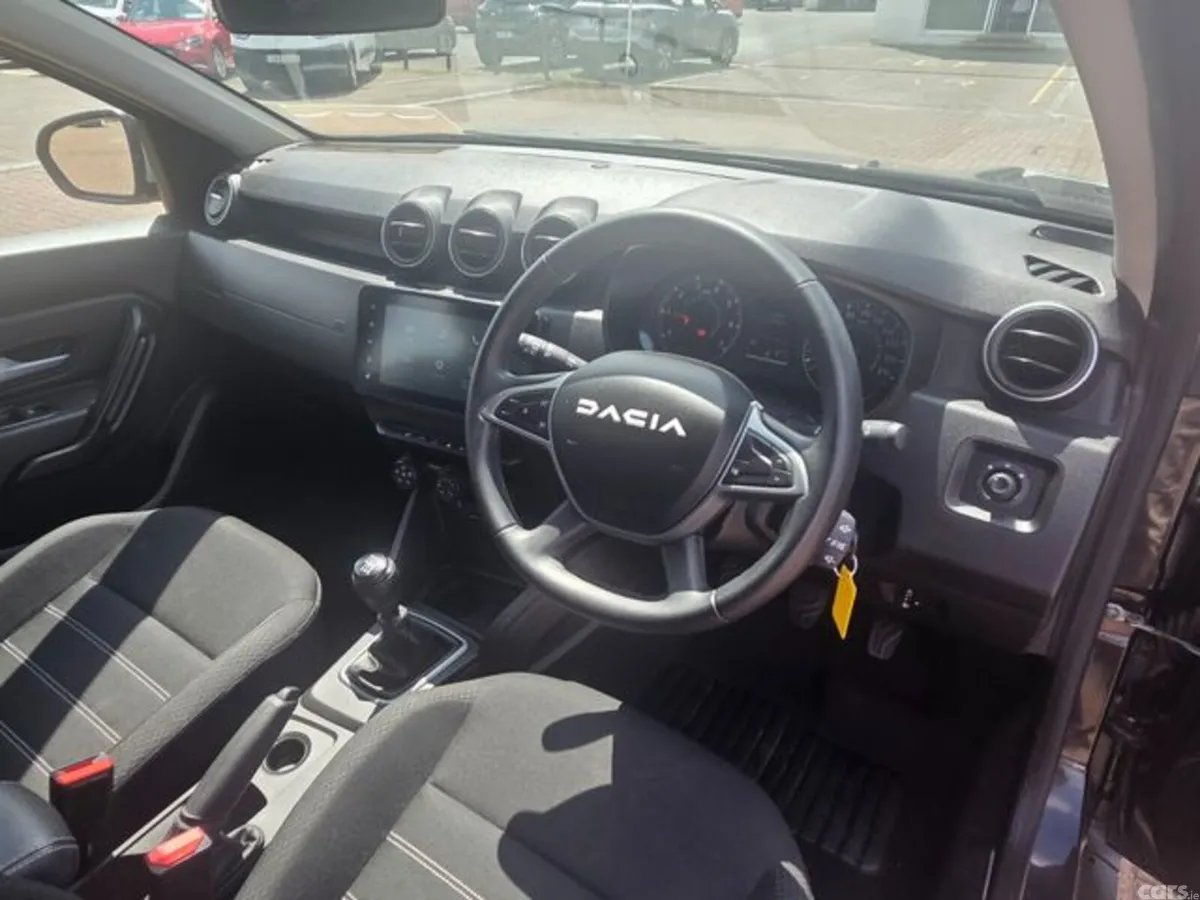 Dacia Duster SUV, Petrol, 2023, Black
