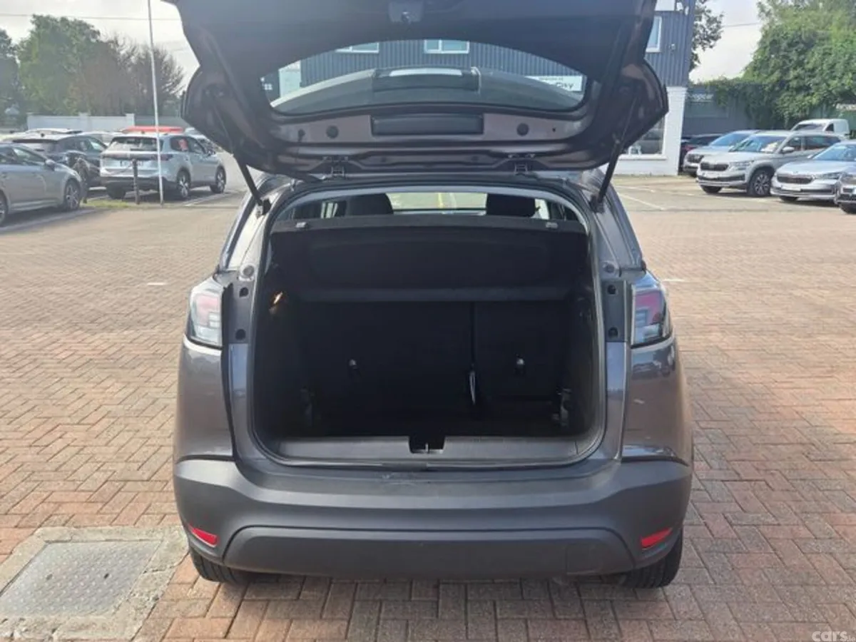 Opel Crossland MPV, Diesel, 2022, Grey