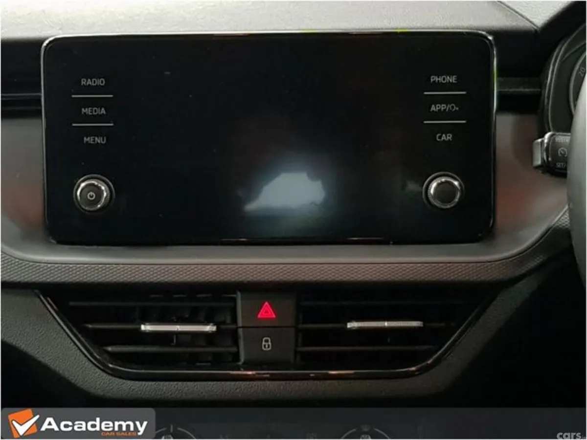 Skoda Kamiq Hatchback, Petrol, 2023, Blue