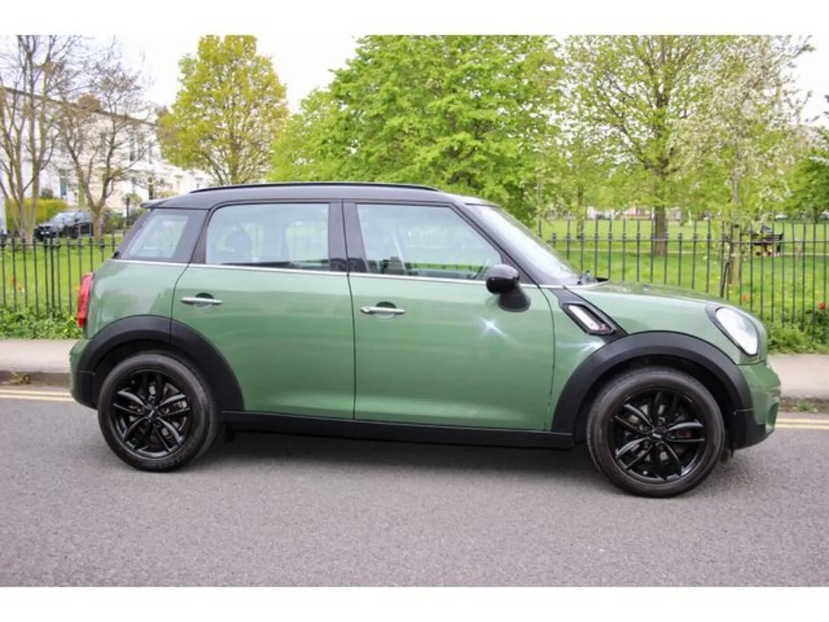 Mini Countryman Hatchback, Diesel, 2015, Green