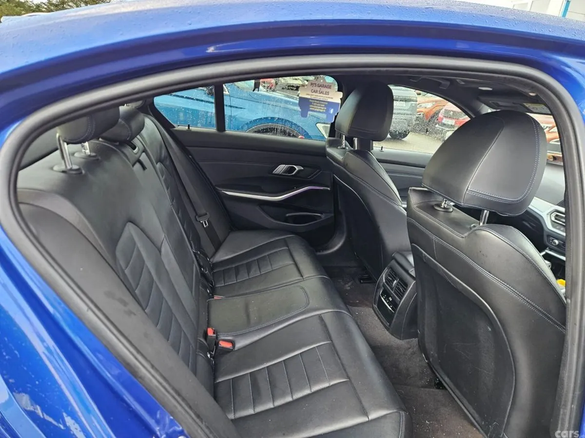 BMW 3-Series Saloon, Diesel, 2022, Blue