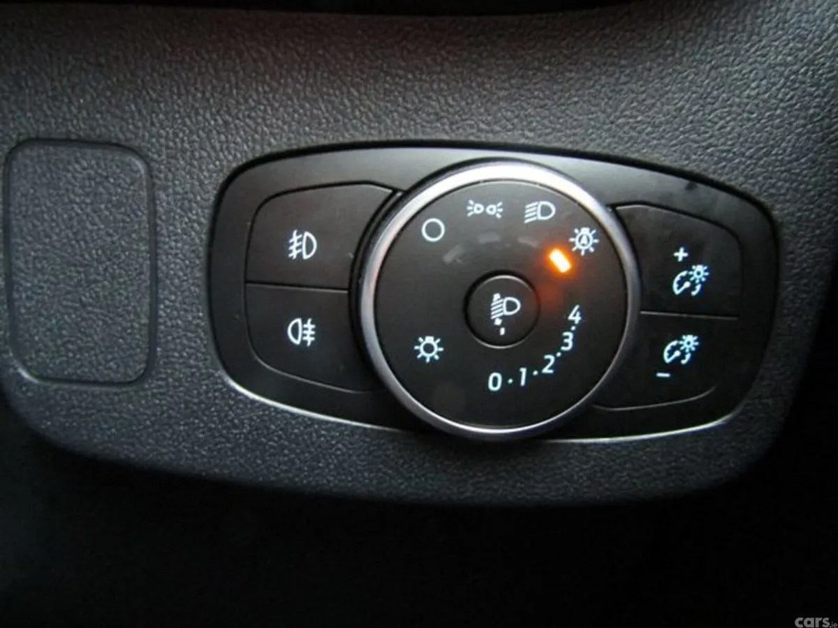 Ford Puma MPV, Petrol Hybrid, 2020, Red